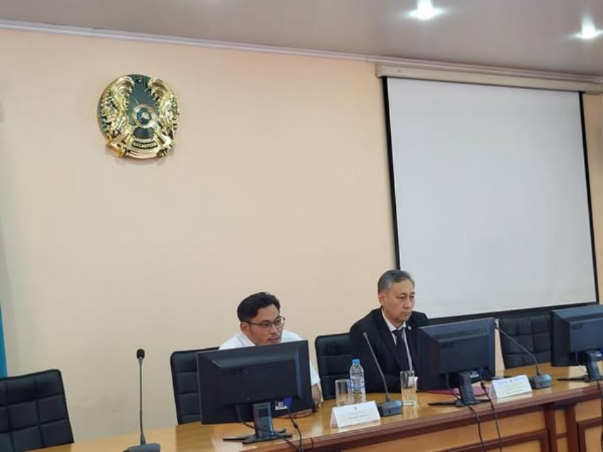 ДЕПАРТАМЕНТТЕ ДІН ӨКІЛІНІҢ ҚАТЫСУЫМЕН ДІН МӘСЕЛЕЛЕРІ БОЙЫНША КЕЗДЕСУ ӨТТІ.