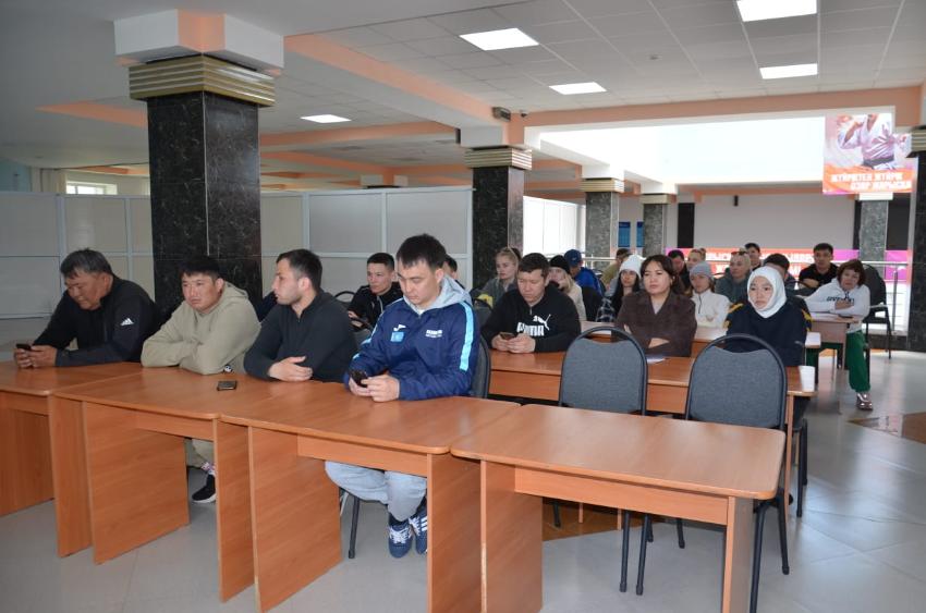 ПАВЛОДАР ОБЛЫСЫНЫҢ БАС ИМАМЫ БАПКЕРЛЕРМЕН КЕЗДЕСУ ӨТКІЗДІ