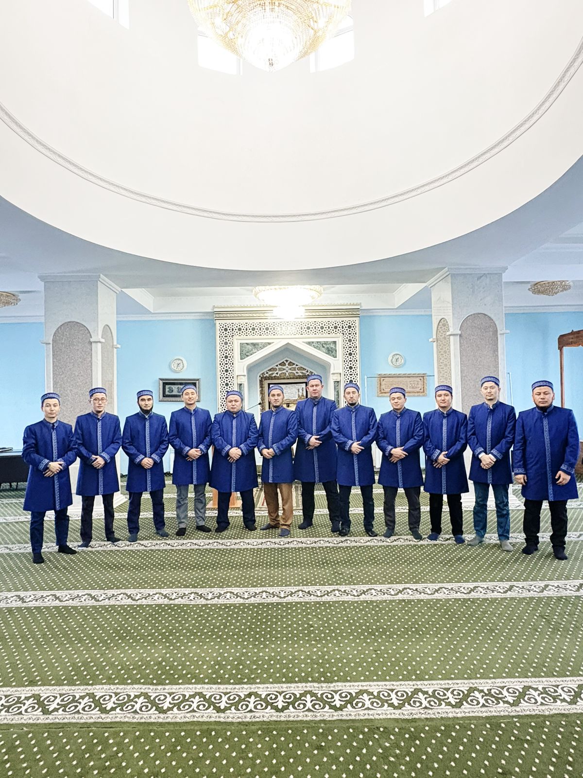 «ӘБУБӘКІР СЫДДЫҚ» МЕДРЕСЕ-КОЛЛЕДЖ ҰСТАЗДАРЫНА ҚҰРМЕТ КӨРСЕТІЛДІ